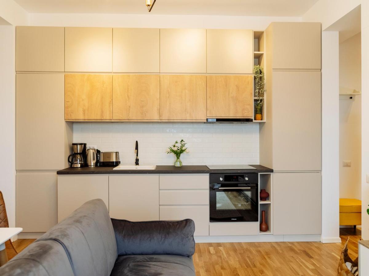 Sunny 2Br Flat - Top Location - Amazing Balcony Bucarest Extérieur photo