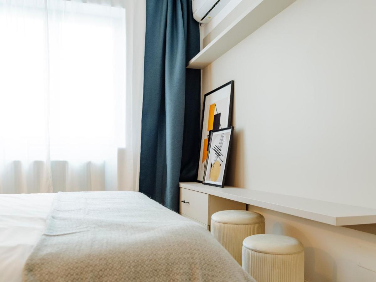 Sunny 2Br Flat - Top Location - Amazing Balcony Bucarest Extérieur photo