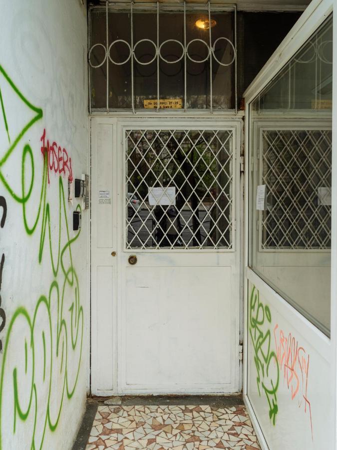 Sunny 2Br Flat - Top Location - Amazing Balcony Bucarest Extérieur photo