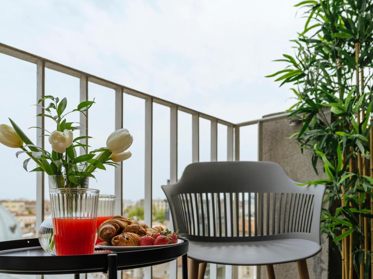 Sunny 2Br Flat - Top Location - Amazing Balcony Bucarest Extérieur photo