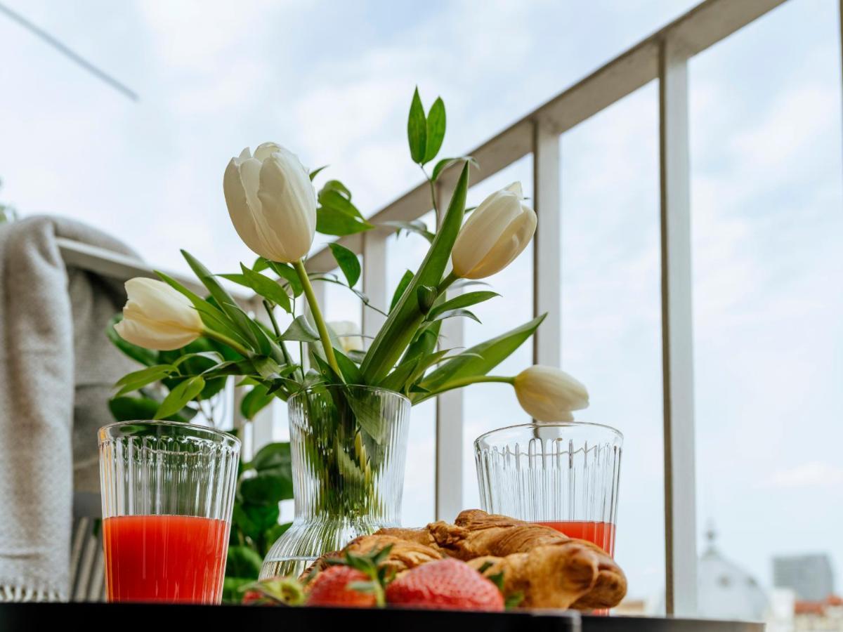 Sunny 2Br Flat - Top Location - Amazing Balcony Bucarest Extérieur photo